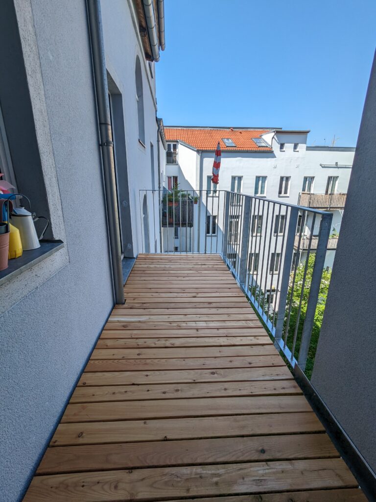 Balkon-Holzbelag
